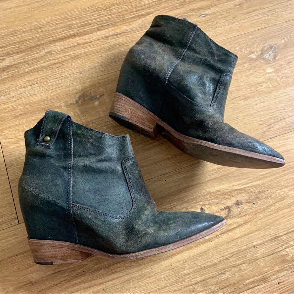 BELLE by SIGERSON MORRISON wedge heel ankle boots